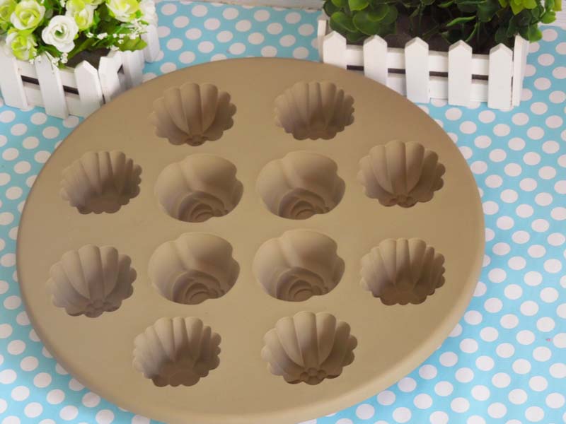 硅胶冰格为啥有难闻的味道 硅胶冰格为啥有难闻的味道